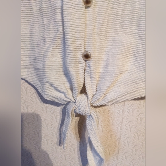 Texture & Thread Madewell Tie-front Tank - Picture 5 of 5